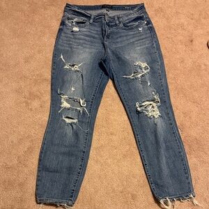 Judy Blue Distressed Ankle Jeans in Classic Blue